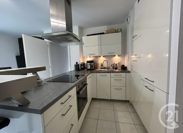 Appartement F2 à louer - 2 pièces - 44.0 m2 - ILLKIRCH GRAFFENSTADEN - 67 - ALSACE - Century 21 L'Illiade