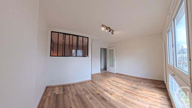 Appartement F1 à louer - 1 pièce - 35.68 m2 - ESCHAU - 67 - ALSACE - Century 21 L'Illiade