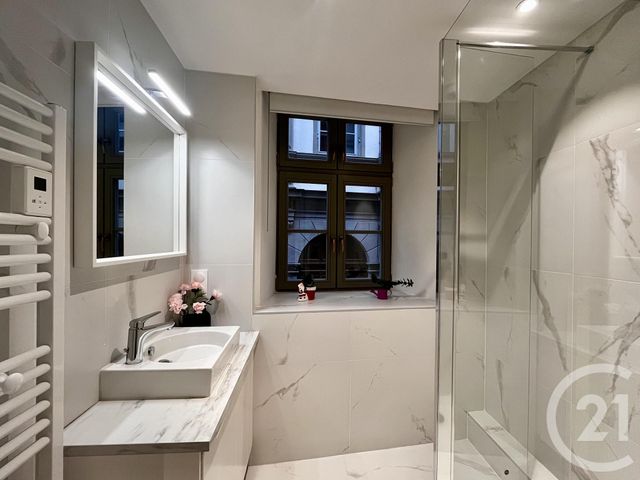 Appartement à louer - 3 pièces - 66.97 m2 - STRASBOURG - 67 - ALSACE - Century 21 L'Illiade