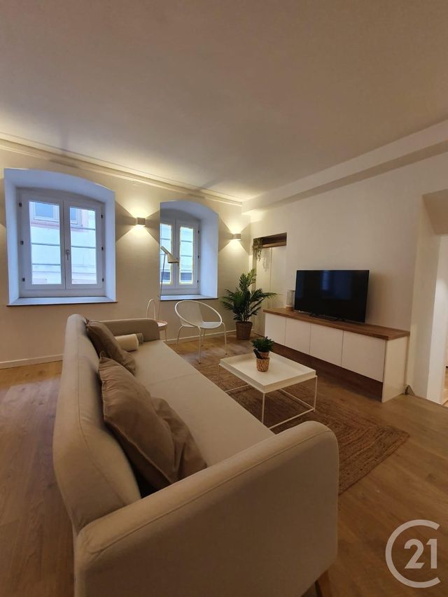 Appartement F3 à louer - 3 pièces - 67.28 m2 - STRASBOURG - 67 - ALSACE - Century 21 L'Illiade