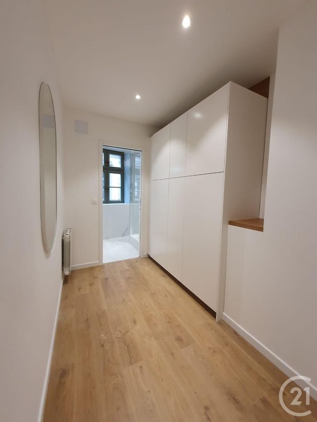 Appartement F3 à louer - 3 pièces - 67.28 m2 - STRASBOURG - 67 - ALSACE - Century 21 L'Illiade