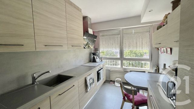Appartement F4 à vendre - 5 pièces - 95.82 m2 - ILLKIRCH GRAFFENSTADEN - 67 - ALSACE - Century 21 L'Illiade