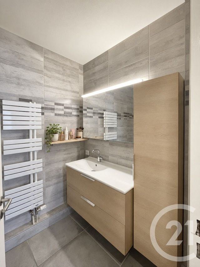 Appartement F4 à vendre - 5 pièces - 95.82 m2 - ILLKIRCH GRAFFENSTADEN - 67 - ALSACE - Century 21 L'Illiade