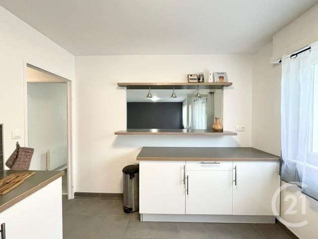 Appartement F4 à louer - 4 pièces - 81.2 m2 - STRASBOURG - 67 - ALSACE - Century 21 L'Illiade